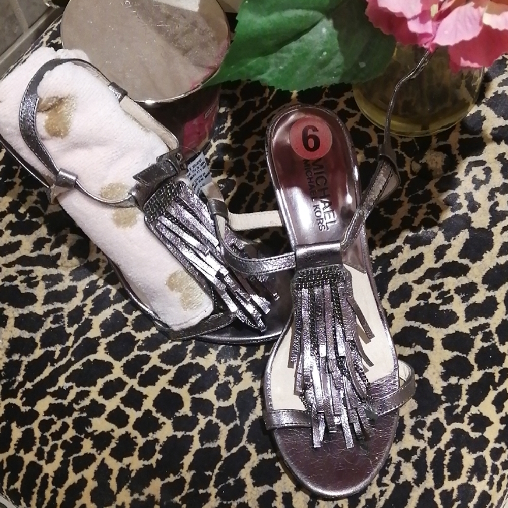 Ladies fashion shoe lux